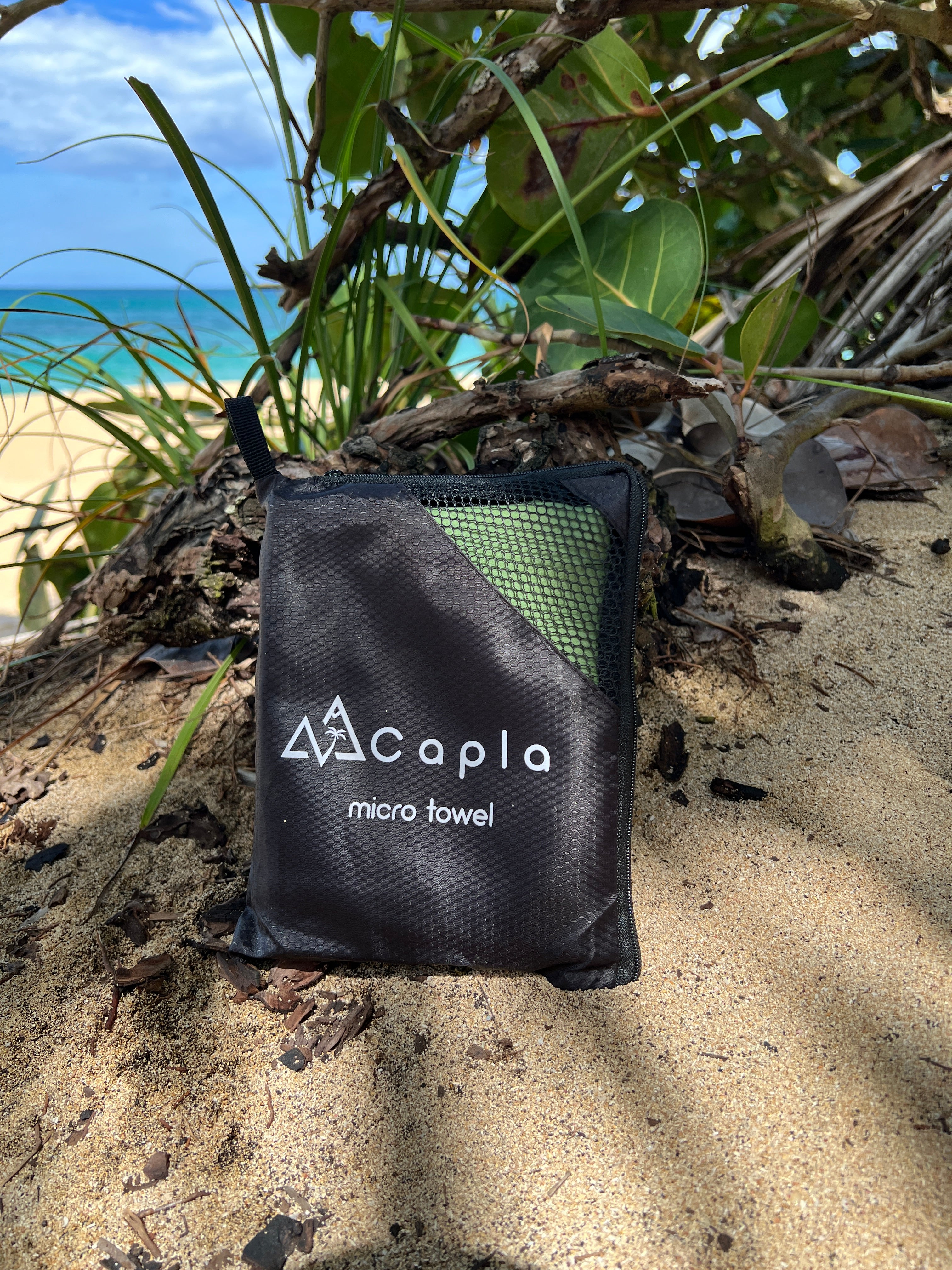 Premium Microfiber Towel - Lightweight, Compact, and Ultra